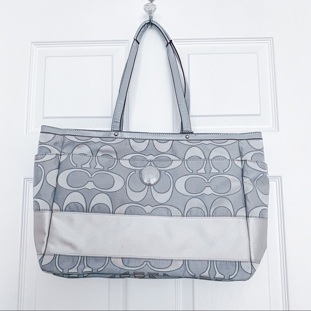Coach Signature Baby Bag - Picture 4 of 4